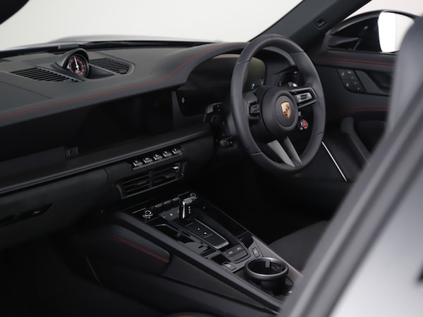 Used Porsche 911 2025 for sale - 75474149: Photo 40