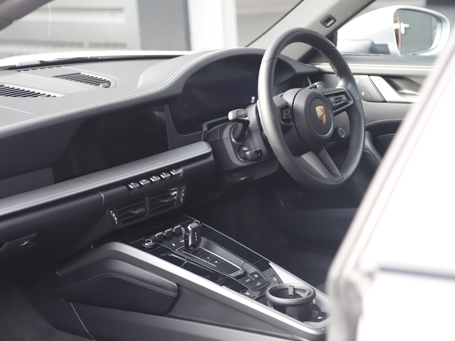 Used Porsche 911 2024 for sale - 76344986: Photo 18