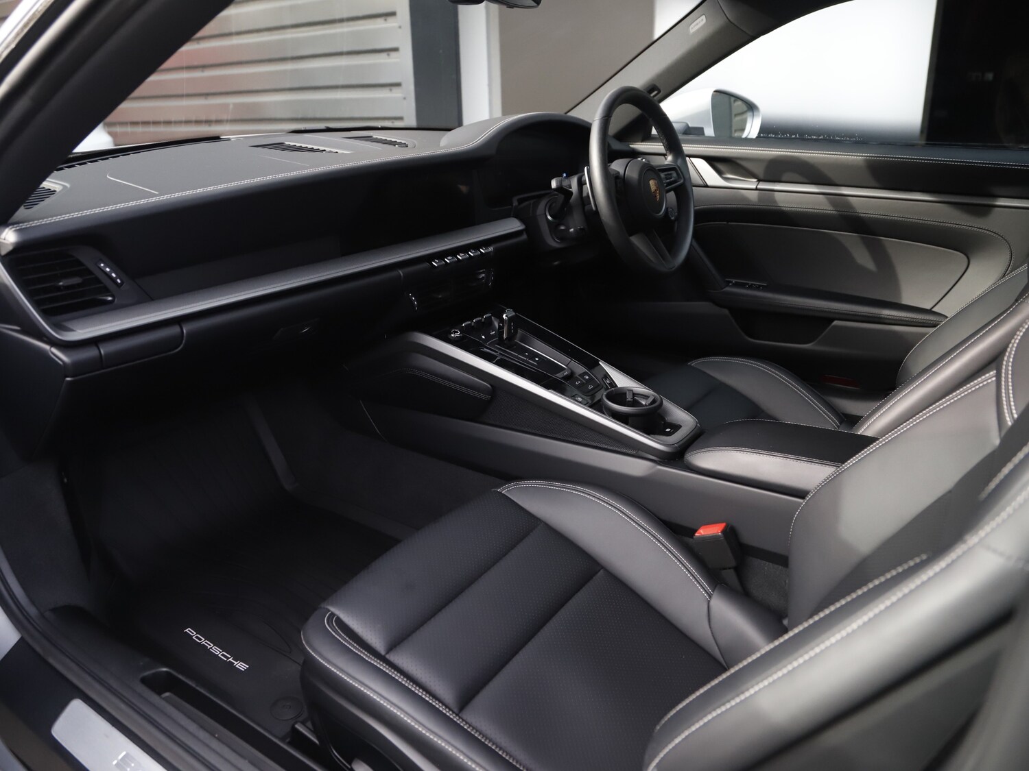 Used Porsche 911 2024 for sale - 76344986: Photo 3