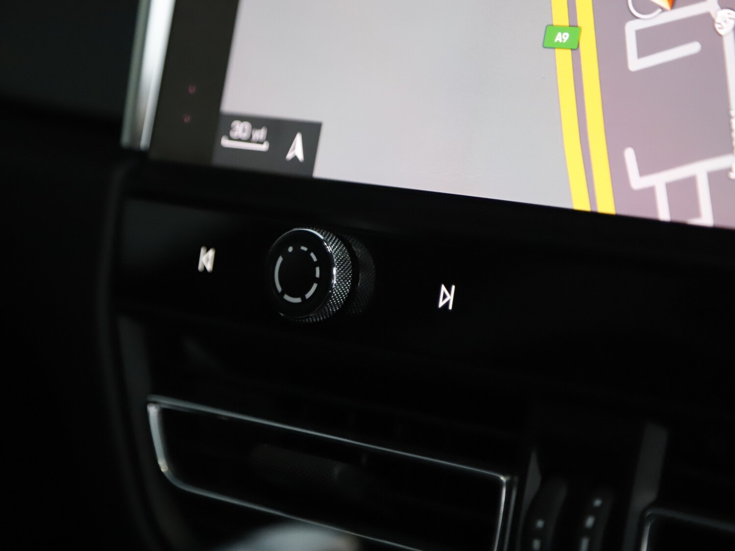 Used Porsche Macan 2022 for sale - 77463305: Photo 22