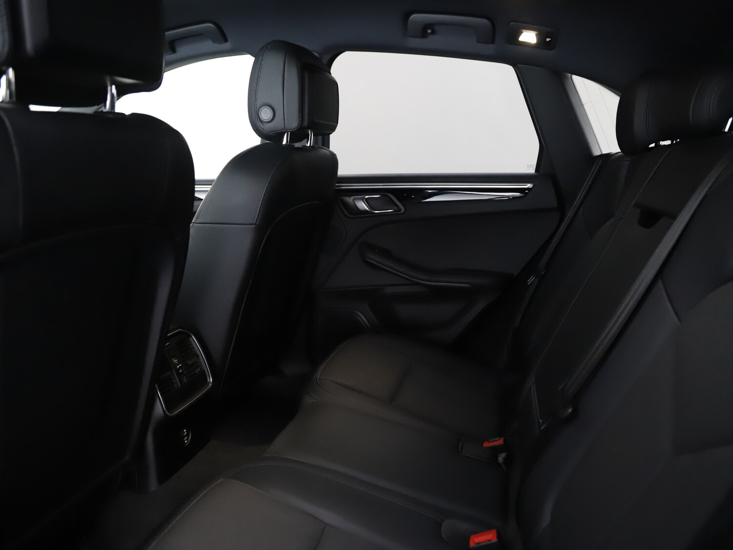 Used Porsche Macan 2022 for sale - 77463305: Photo 37