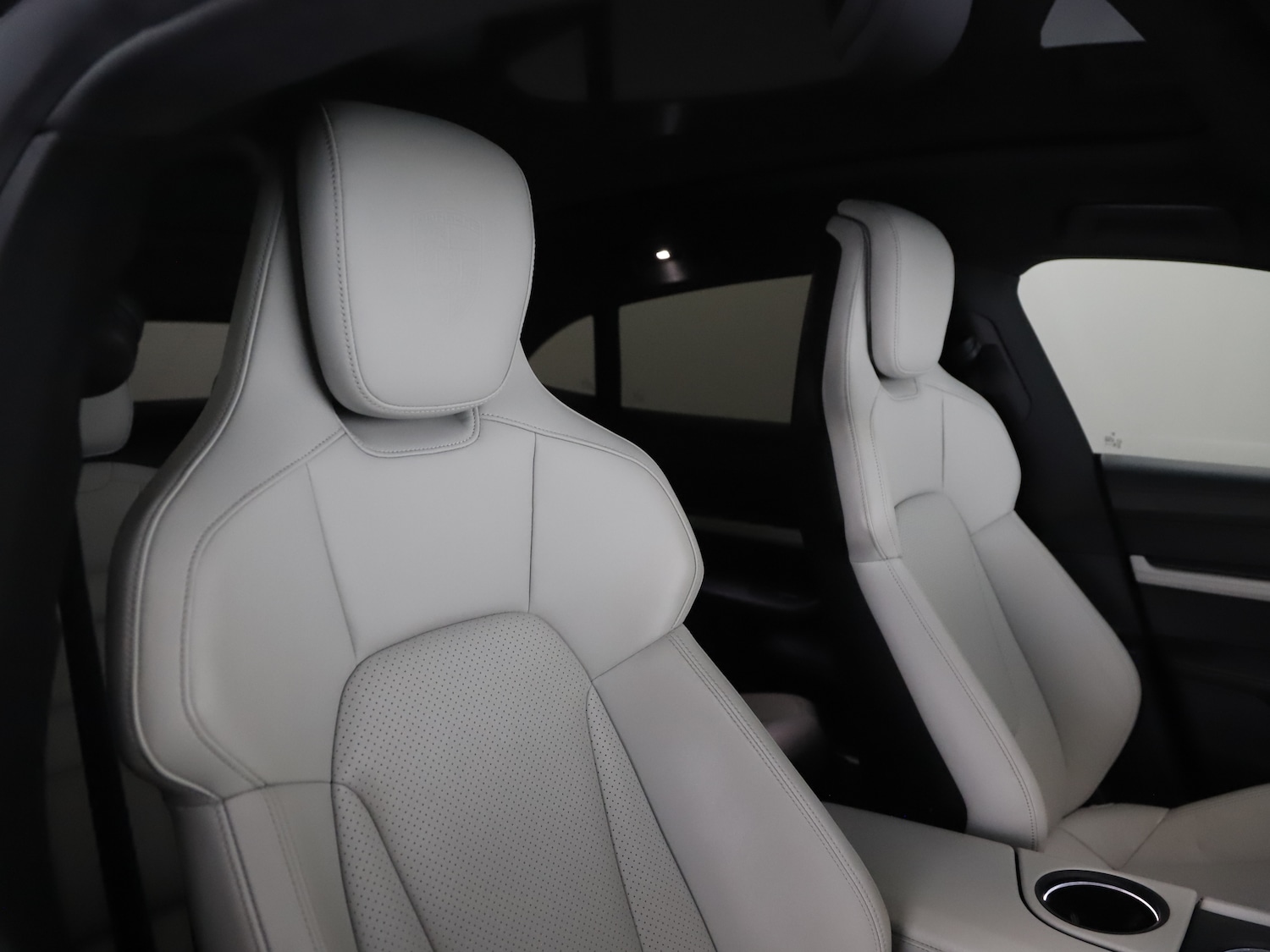 Used Porsche Taycan 2022 for sale - 75776714: Photo 18