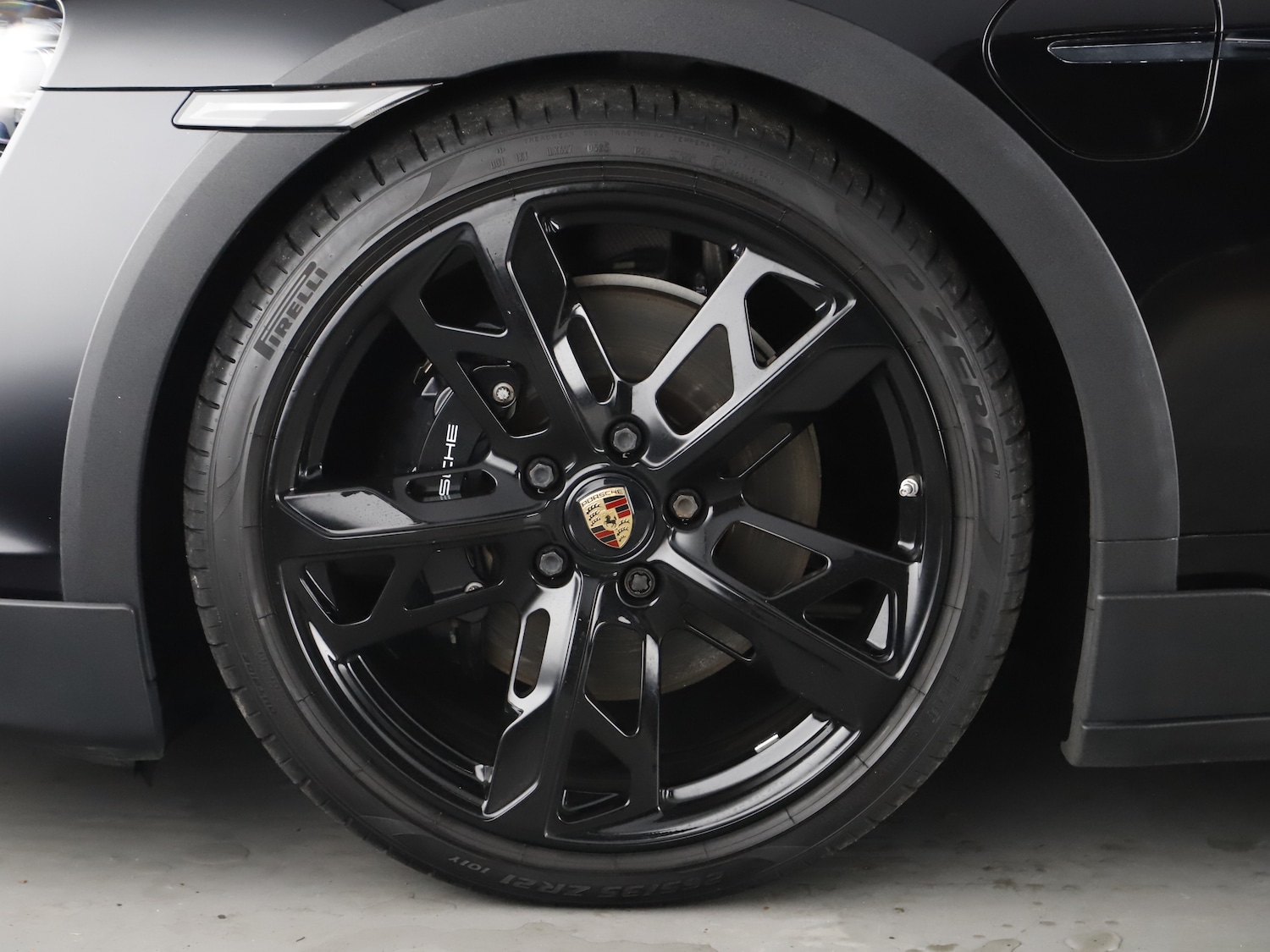 Used Porsche Taycan 2022 for sale - 75776714: Photo 4