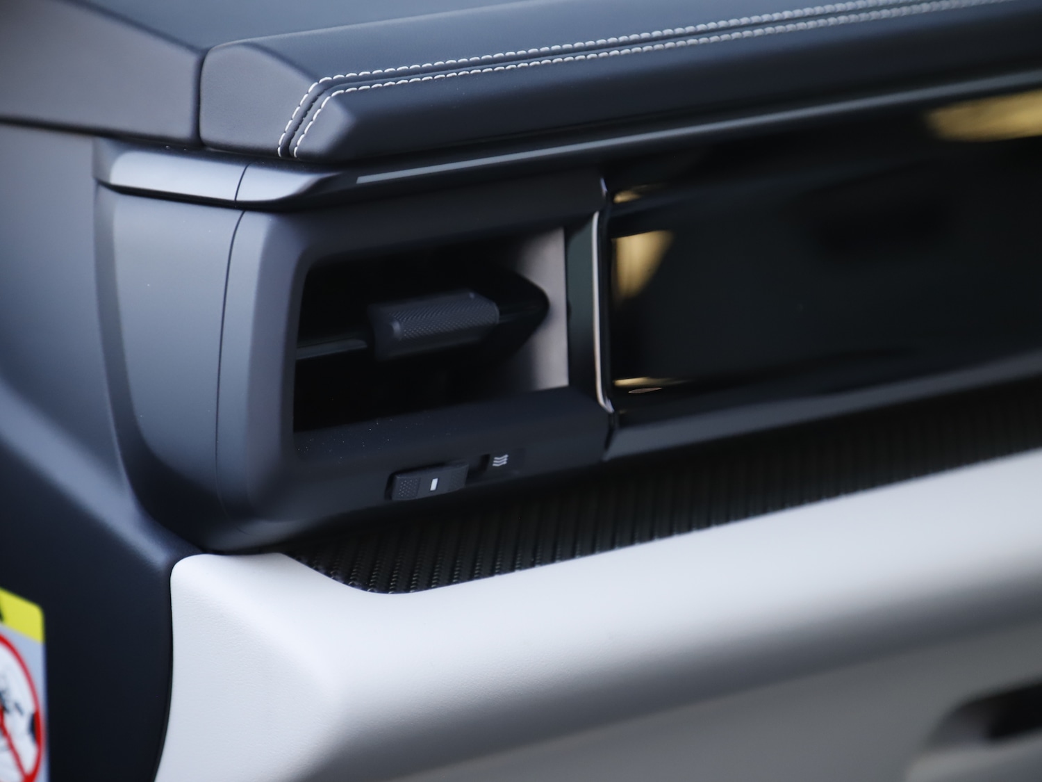 Used Porsche Macan 2025 for sale - 77211663: Photo 23