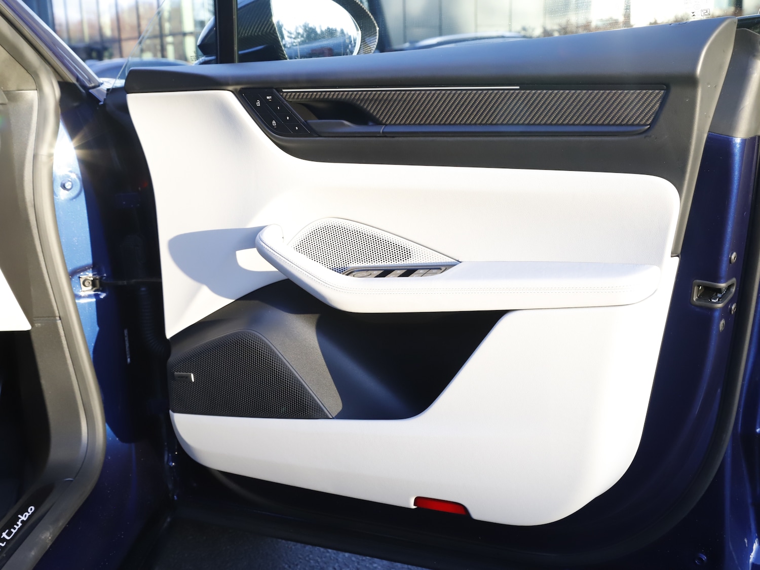 Used Porsche Macan 2025 for sale - 77211663: Photo 37