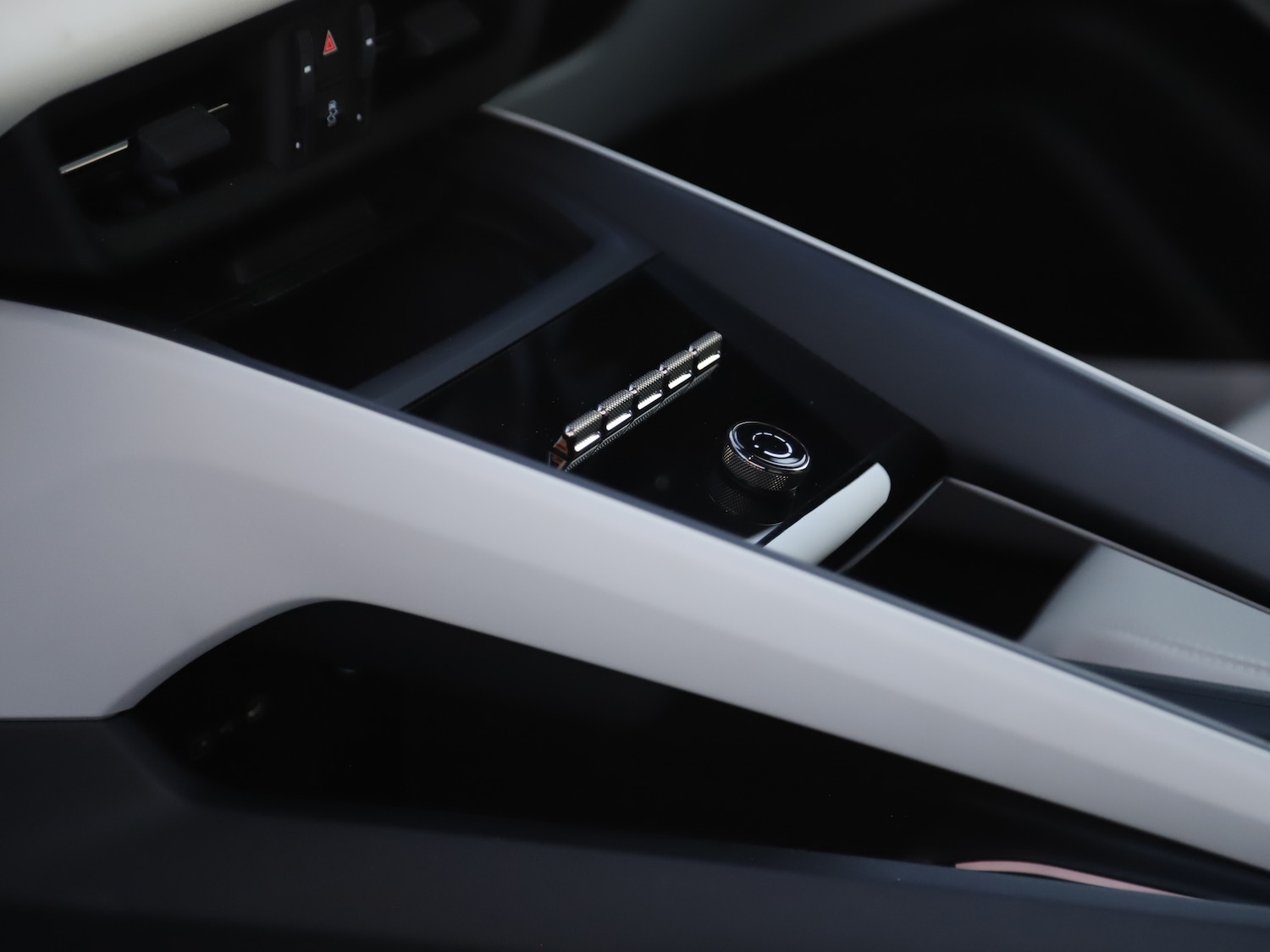 Used Porsche Macan 2025 for sale - 77211663: Photo 41