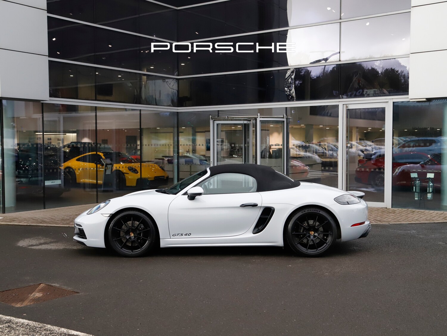 Used Porsche Boxster 2023 for sale - 77935791: Photo 10