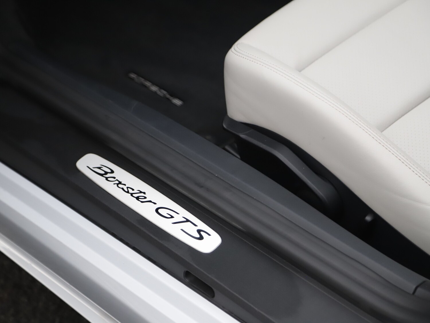 Used Porsche Boxster 2023 for sale - 77935791: Photo 18