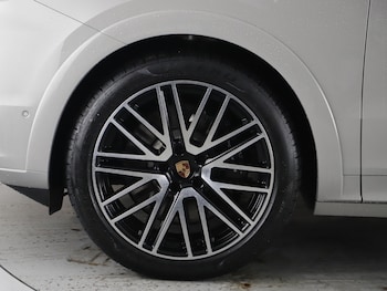 Used Porsche Cayenne 2026 for sale - 78886516: Photo