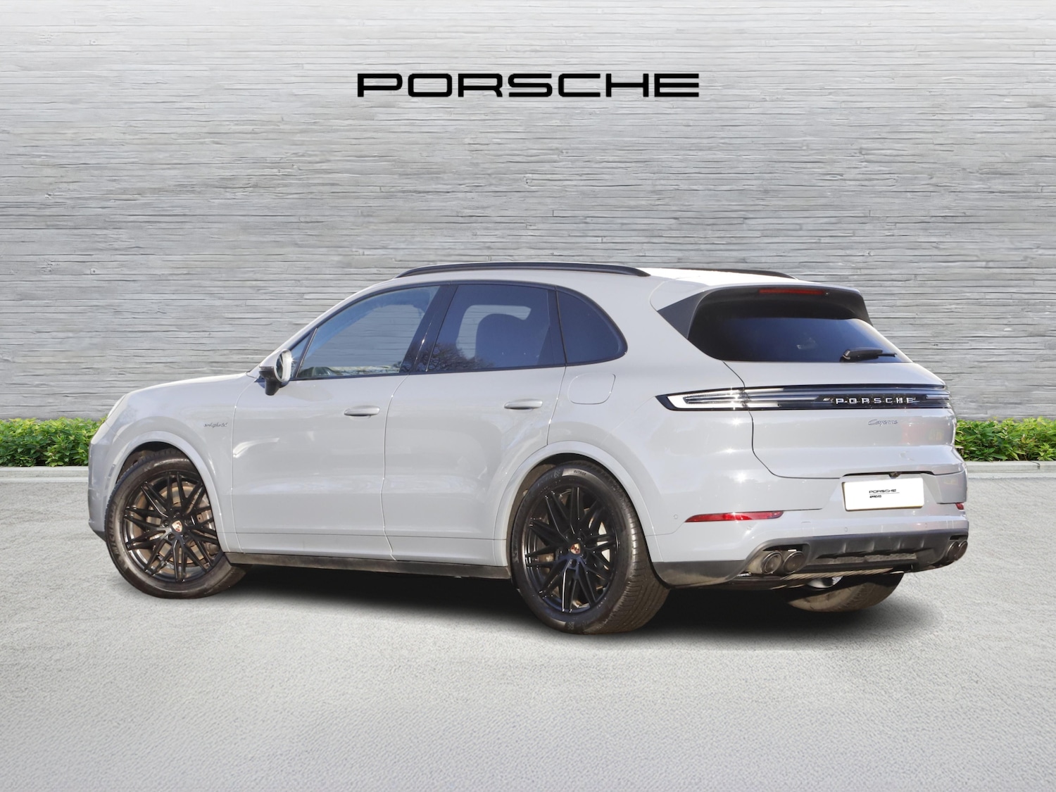Used Porsche Cayenne 2025 for sale - 77382219: Photo 3