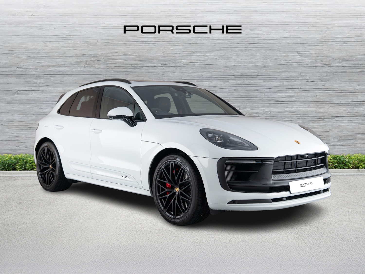 Used Porsche Macan 2025 for sale - 76209965: Photo 1