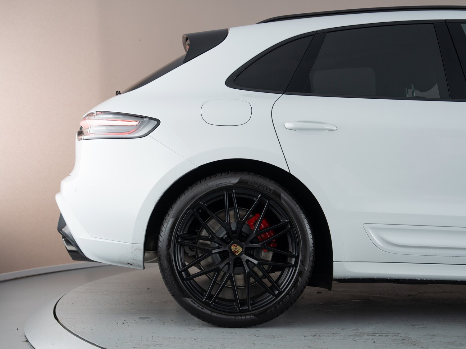 Used Porsche Macan 2025 for sale - 76209965: Photo 16