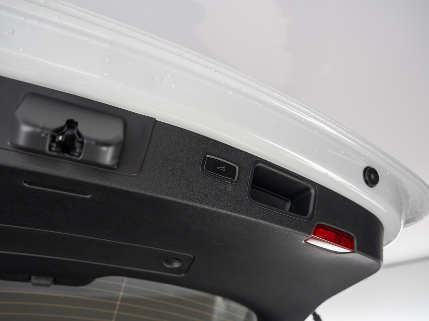 Used Porsche Macan 2025 for sale - 76209965: Photo 30