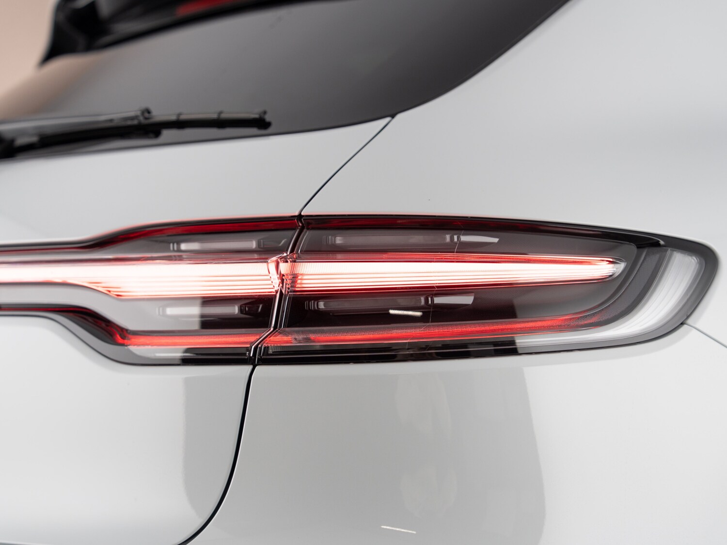 Used Porsche Macan 2025 for sale - 76209965: Photo 38