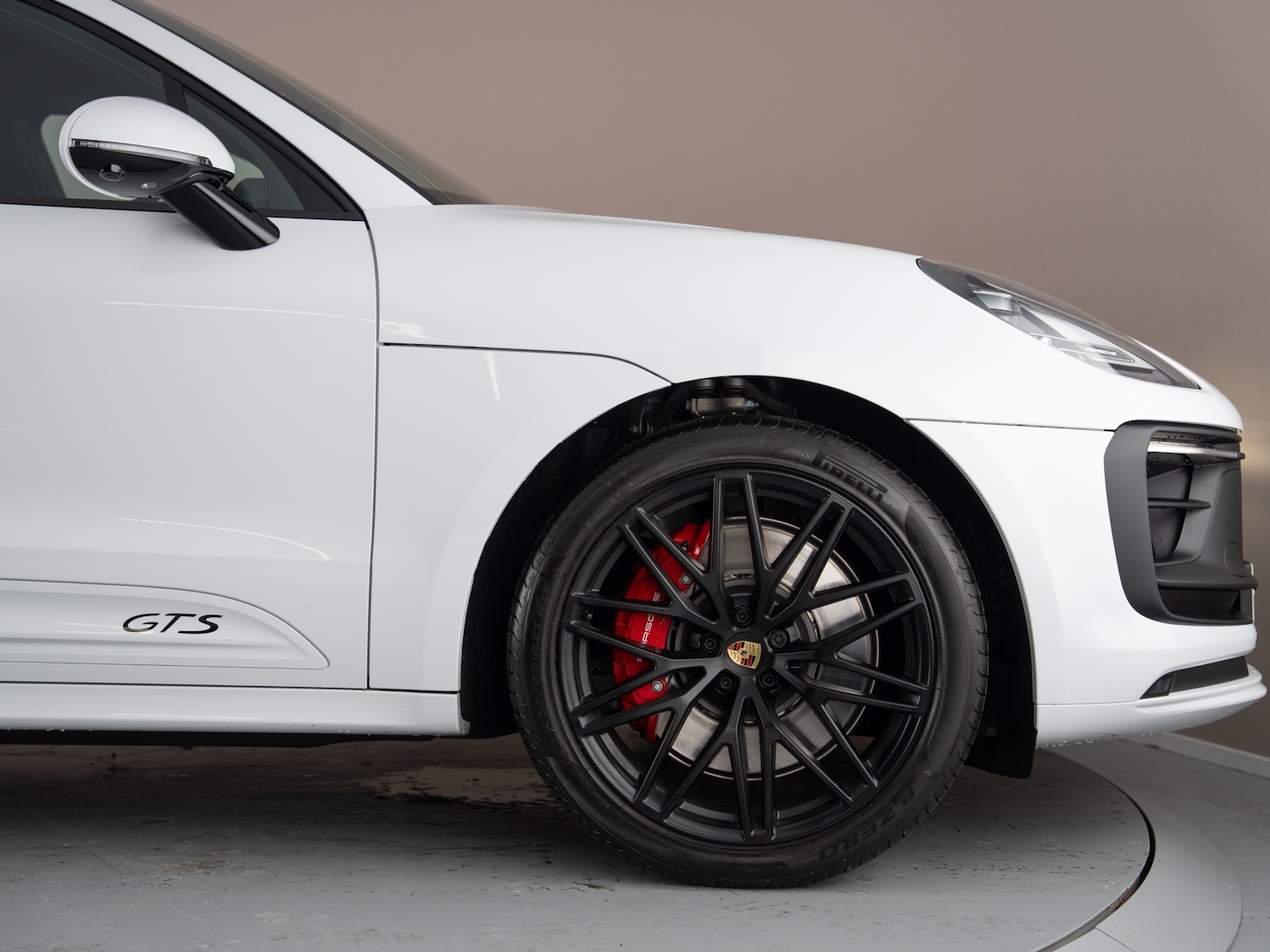 Used Porsche Macan 2025 for sale - 76209965: Photo 4