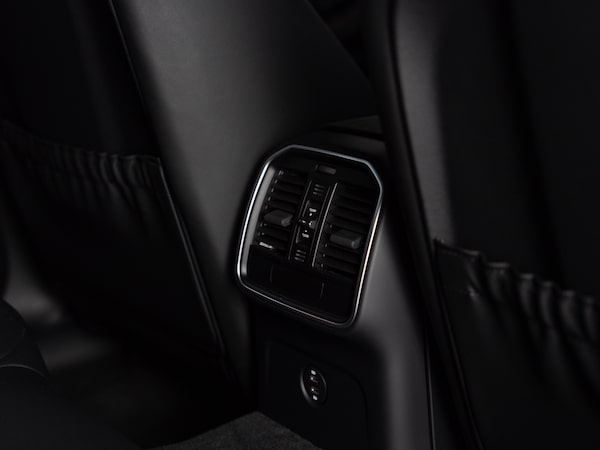 Used Porsche Macan 2025 for sale - 76209965: Photo 42