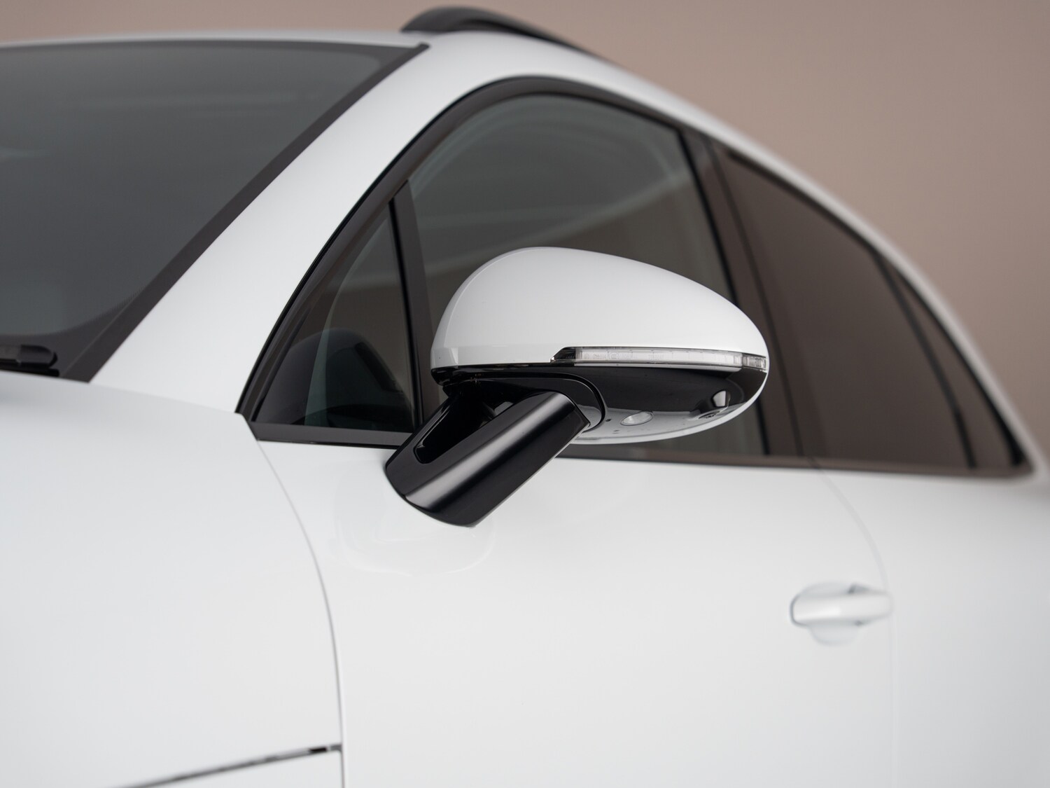 Used Porsche Macan 2025 for sale - 76209965: Photo 43