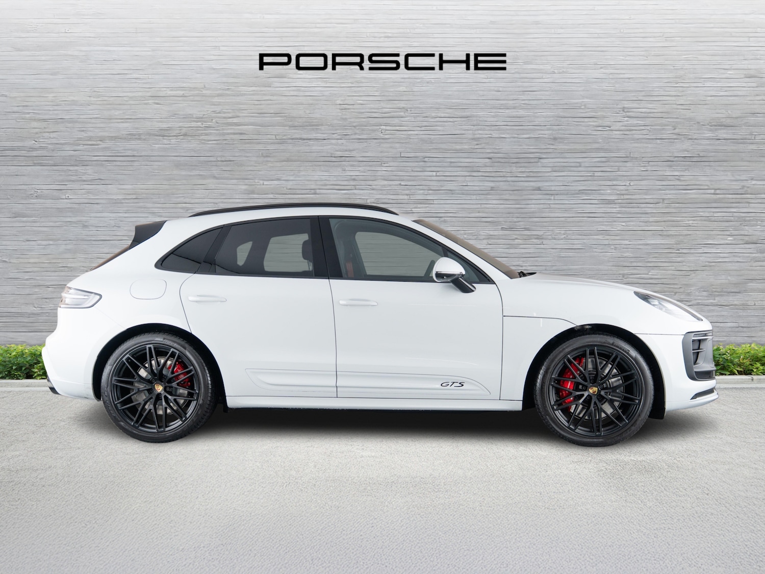 Used Porsche Macan 2025 for sale - 76209965: Photo 7