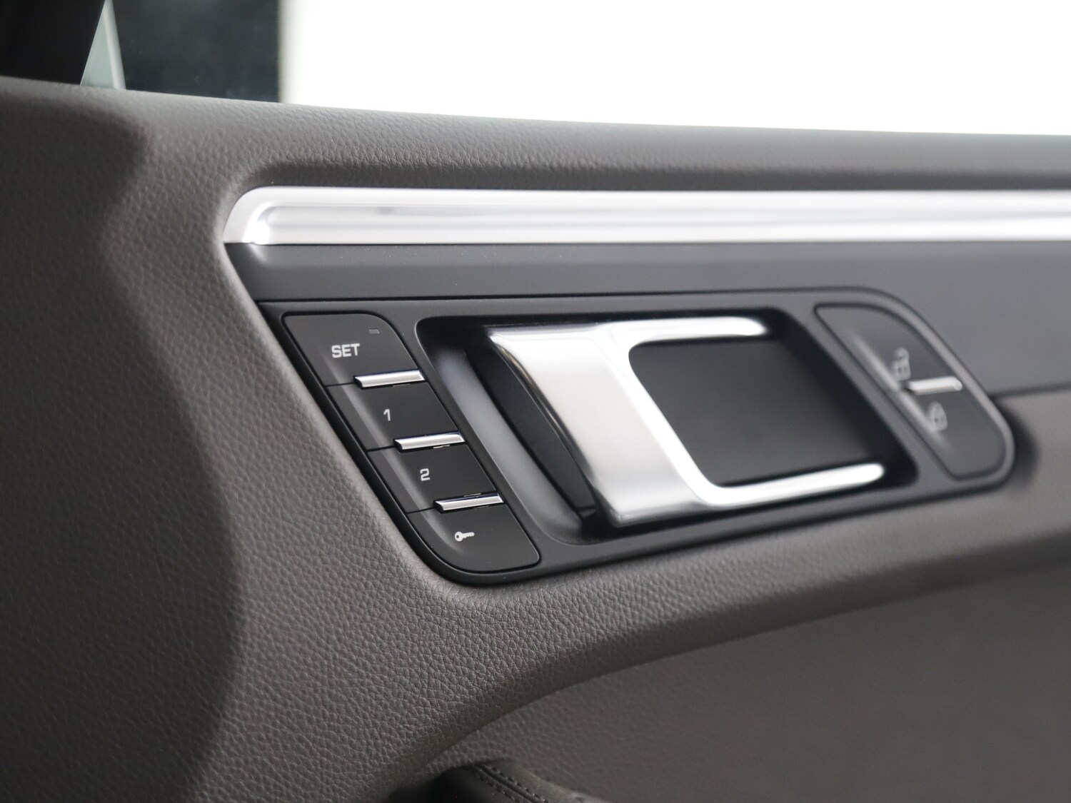 Used Porsche Macan 2024 for sale - 76235165: Photo 21