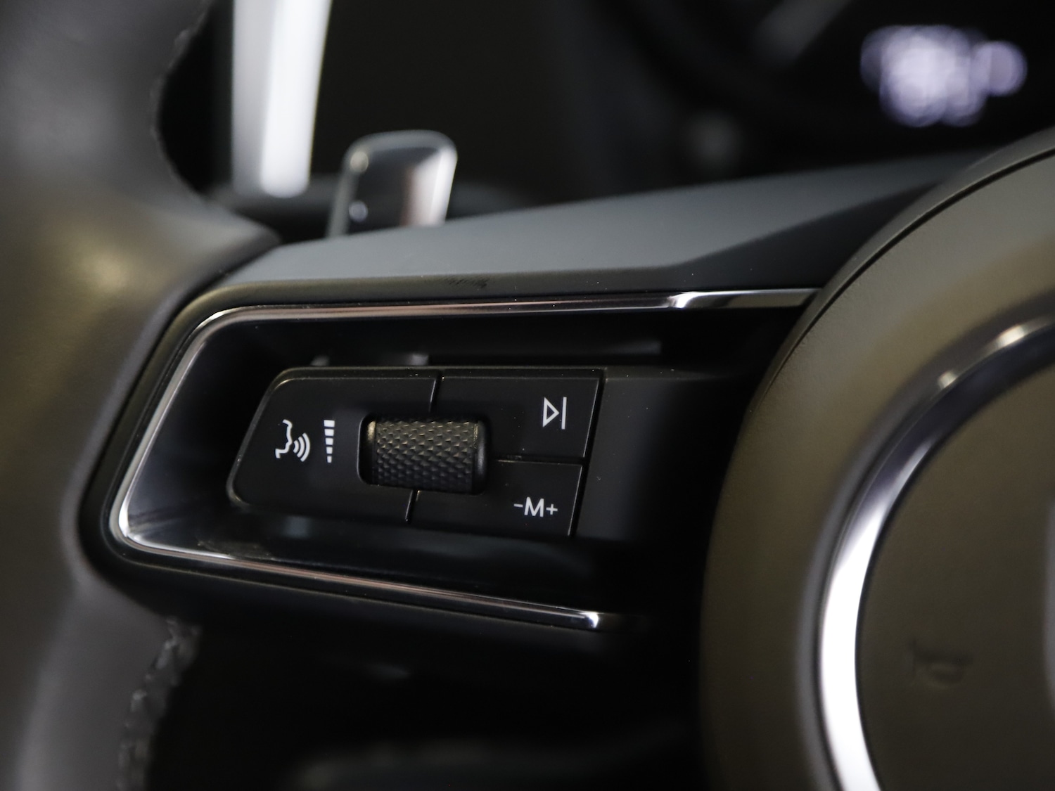 Used Porsche Macan 2024 for sale - 76235165: Photo 24