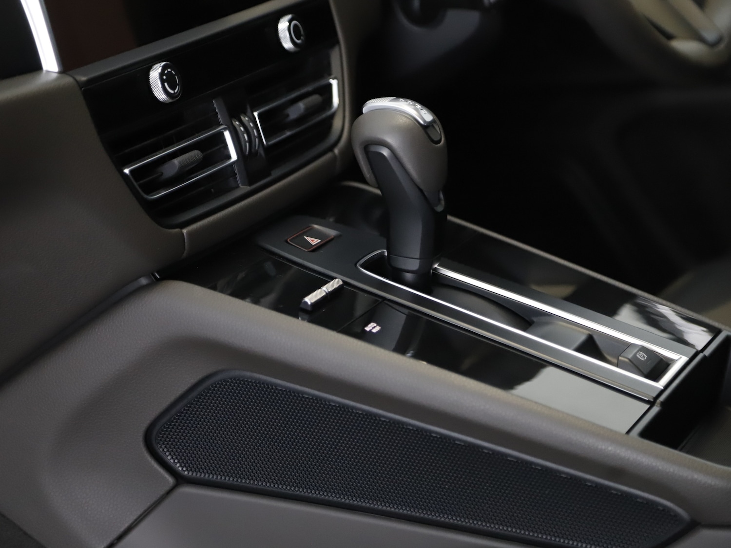 Used Porsche Macan 2024 for sale - 76235165: Photo 29