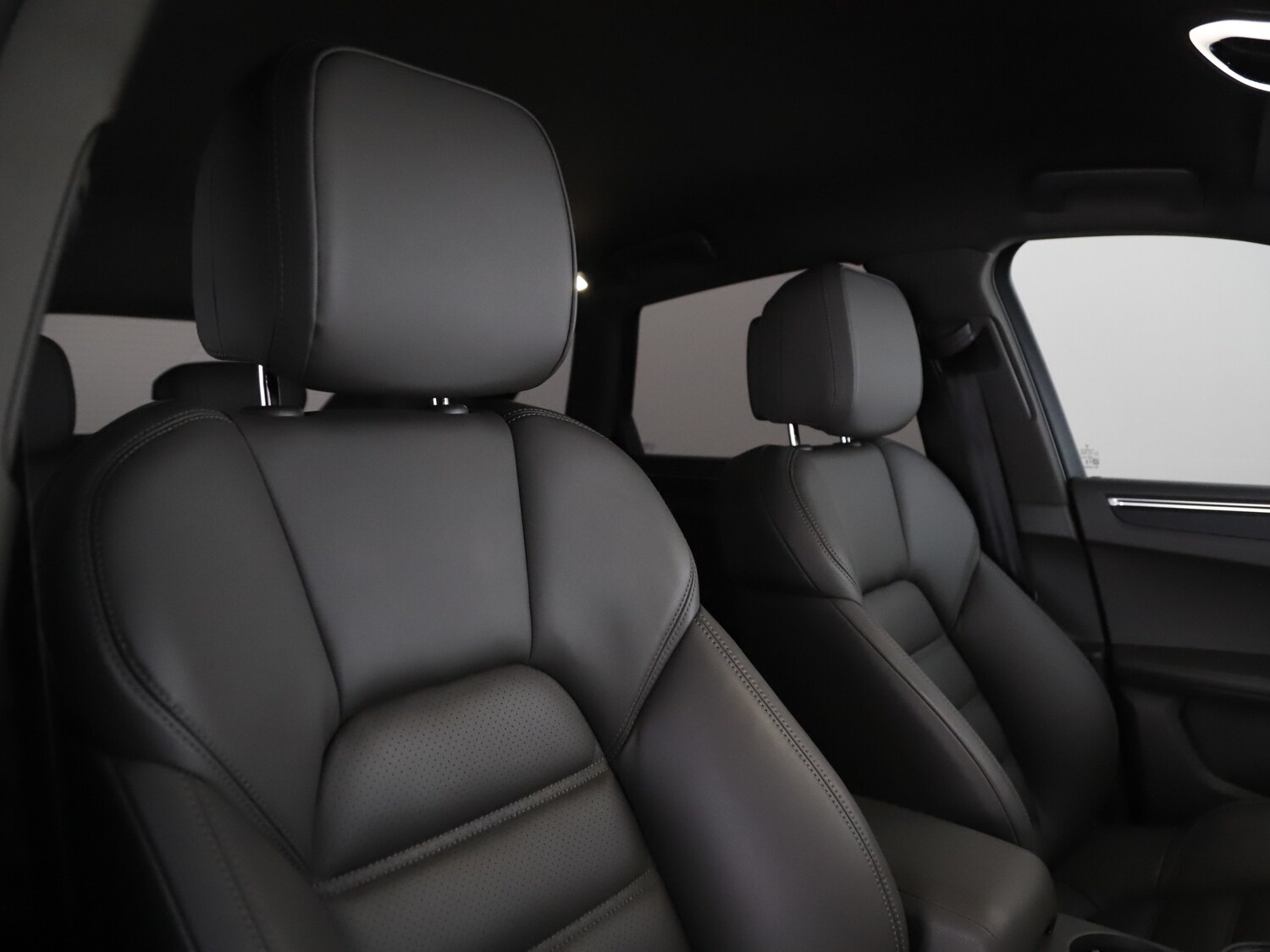 Used Porsche Macan 2024 for sale - 76235165: Photo 34