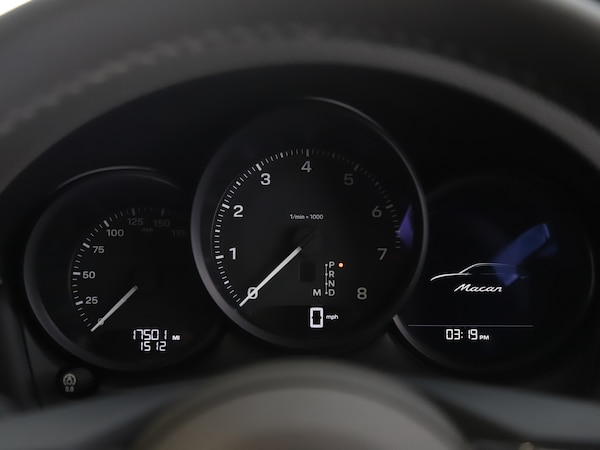 Used Porsche Macan 2024 for sale - 76235165: Photo 38