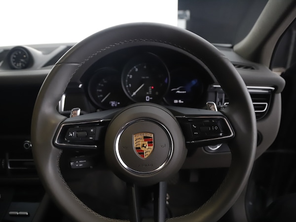 Used Porsche Macan 2024 for sale - 76235165: Photo 42