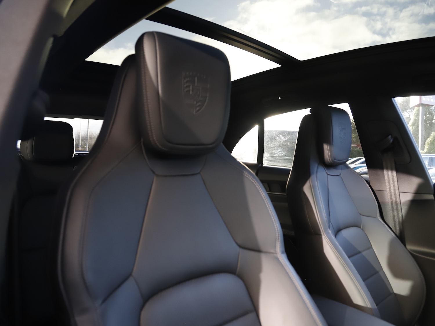 Used Porsche Macan 2025 for sale - 77211662: Photo 15