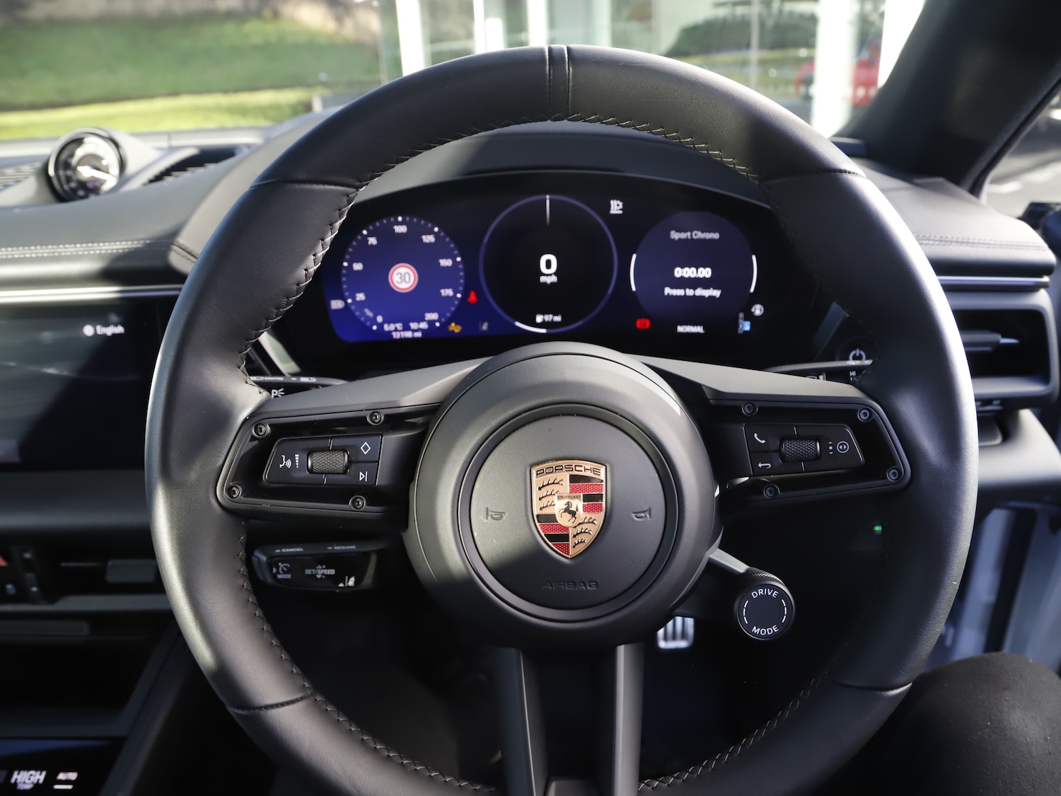 Used Porsche Macan 2025 for sale - 77211662: Photo 16