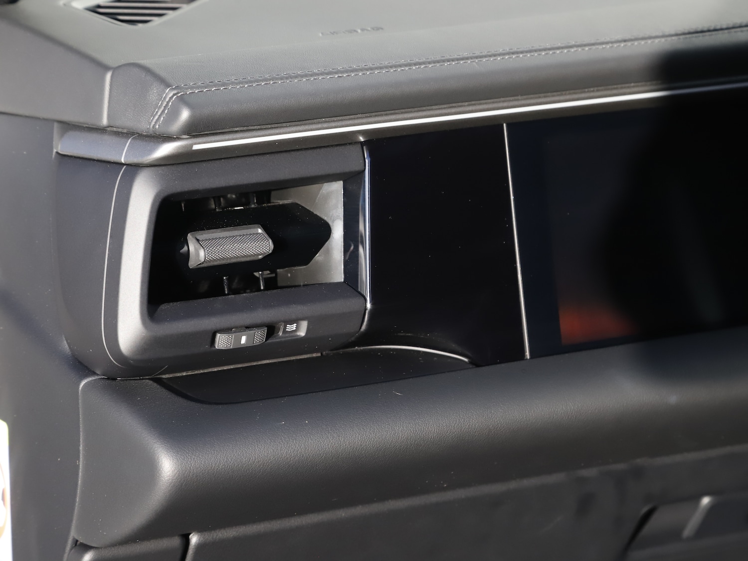 Used Porsche Macan 2025 for sale - 77211662: Photo 18