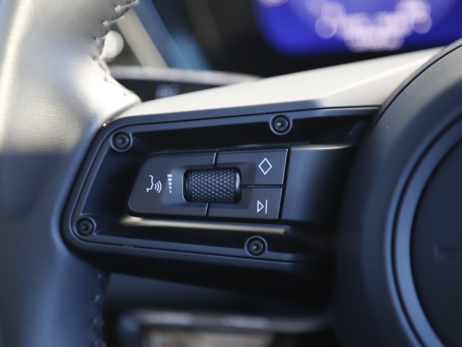 Used Porsche Macan 2025 for sale - 77211662: Photo 24