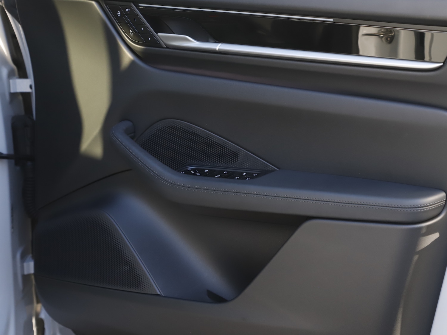 Used Porsche Macan 2025 for sale - 77211662: Photo 25