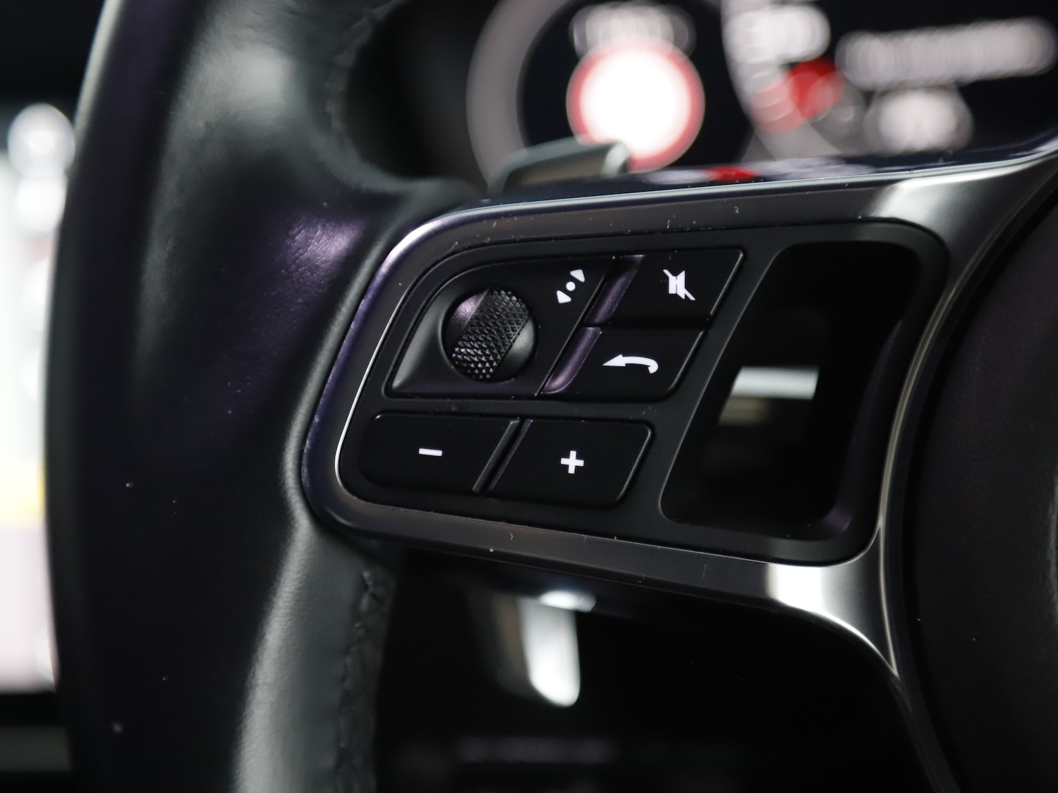 Used Porsche Cayenne 2019 for sale - 76469145: Photo 43