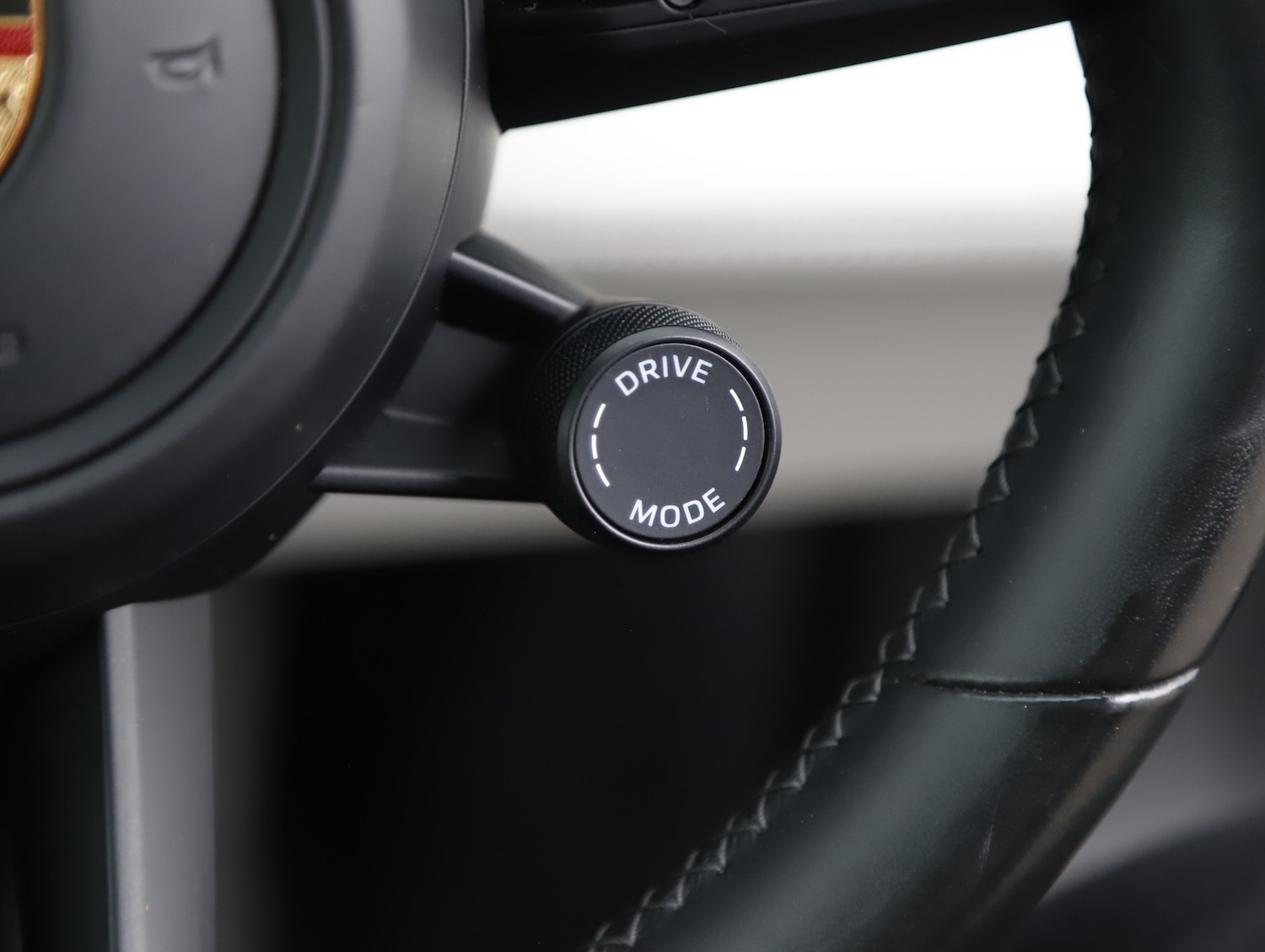 Used Porsche Taycan 2022 for sale - 77836186: Photo 41