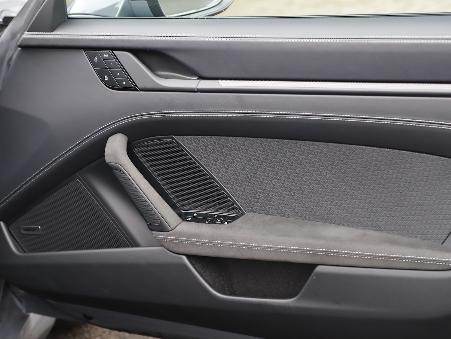 Used Porsche 911 2025 for sale - 78199840: Photo 26