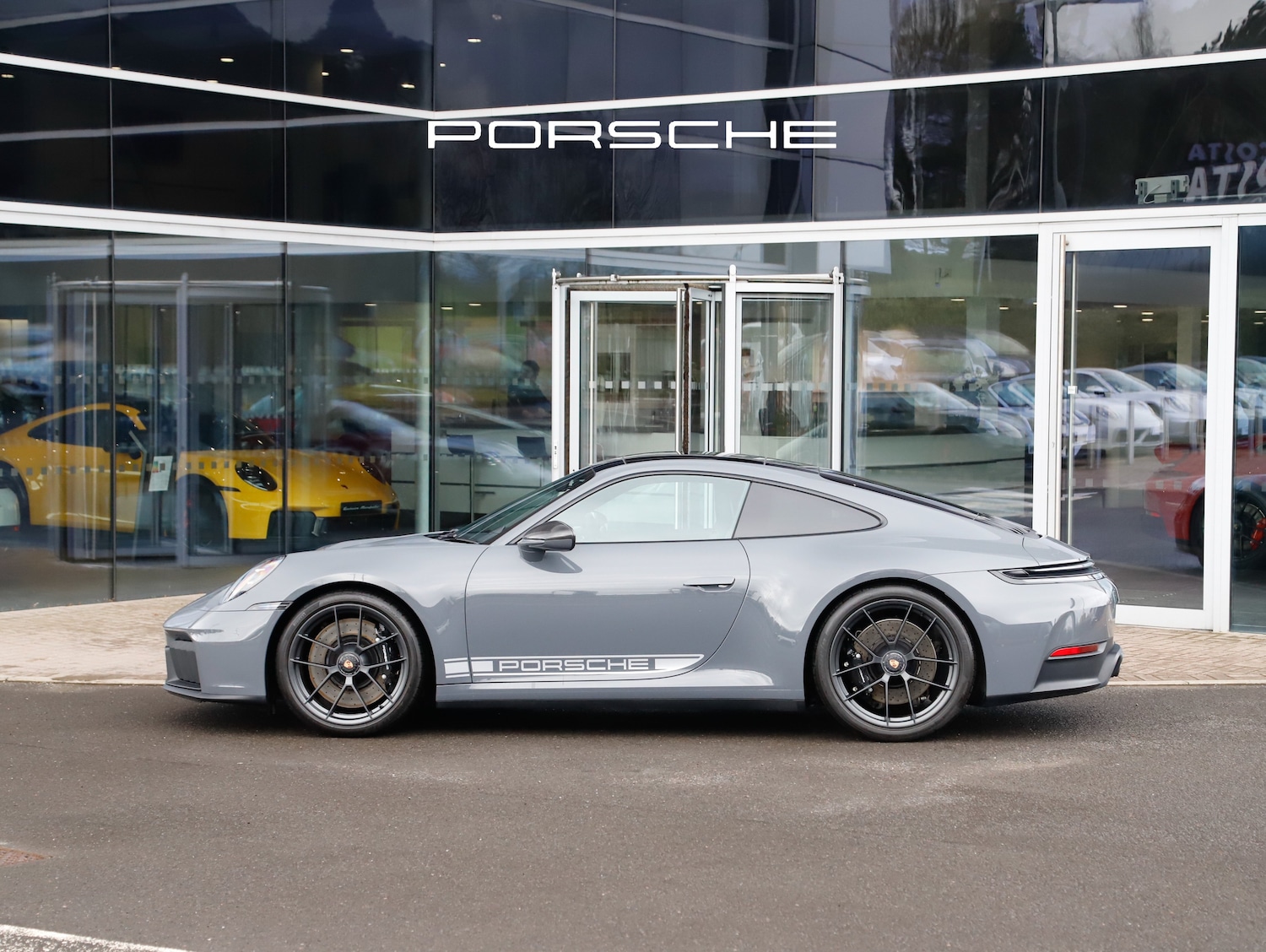 Used Porsche 911 2025 for sale - 78199840: Photo 6