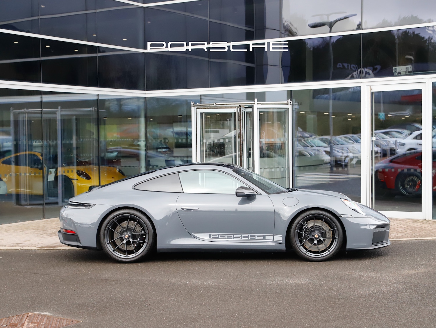 Used Porsche 911 2025 for sale - 78199840: Photo 9