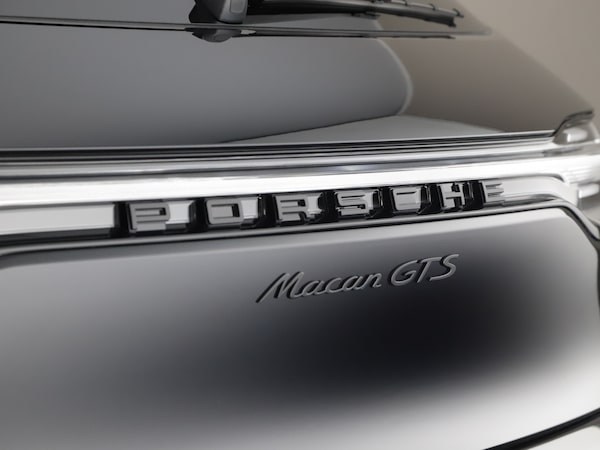 Used Porsche Macan 2025 for sale - 76184795: Photo 15