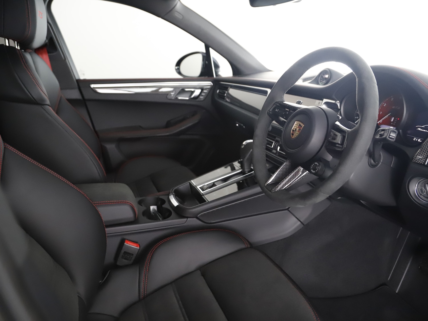 Used Porsche Macan 2025 for sale - 76184795: Photo 47
