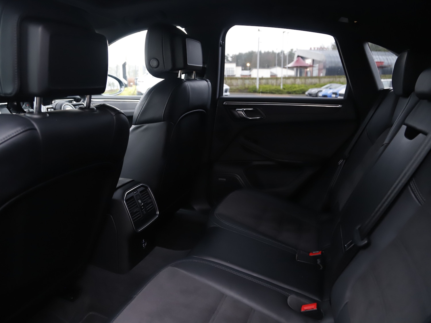 Used Porsche Macan 2023 for sale - 77408833: Photo 26