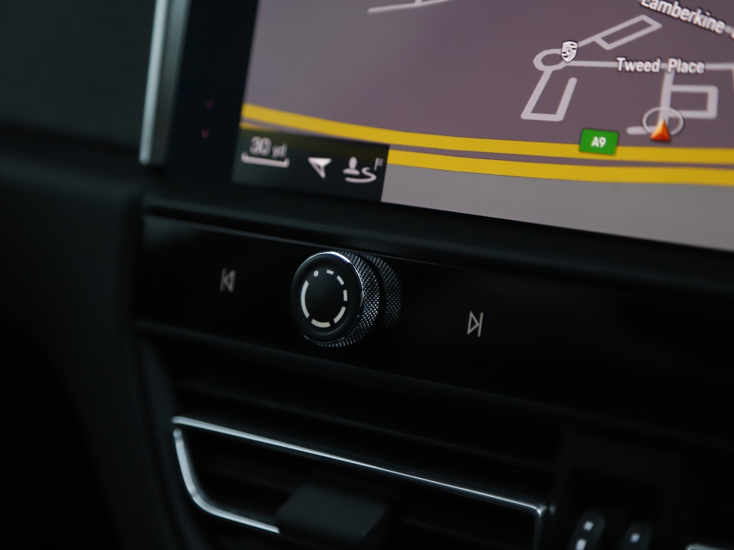 Used Porsche Macan 2023 for sale - 77408833: Photo 34