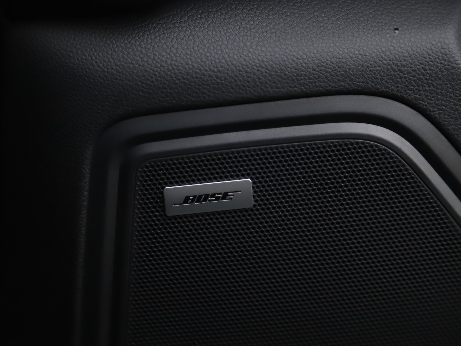 Used Porsche Macan 2023 for sale - 77408833: Photo 35