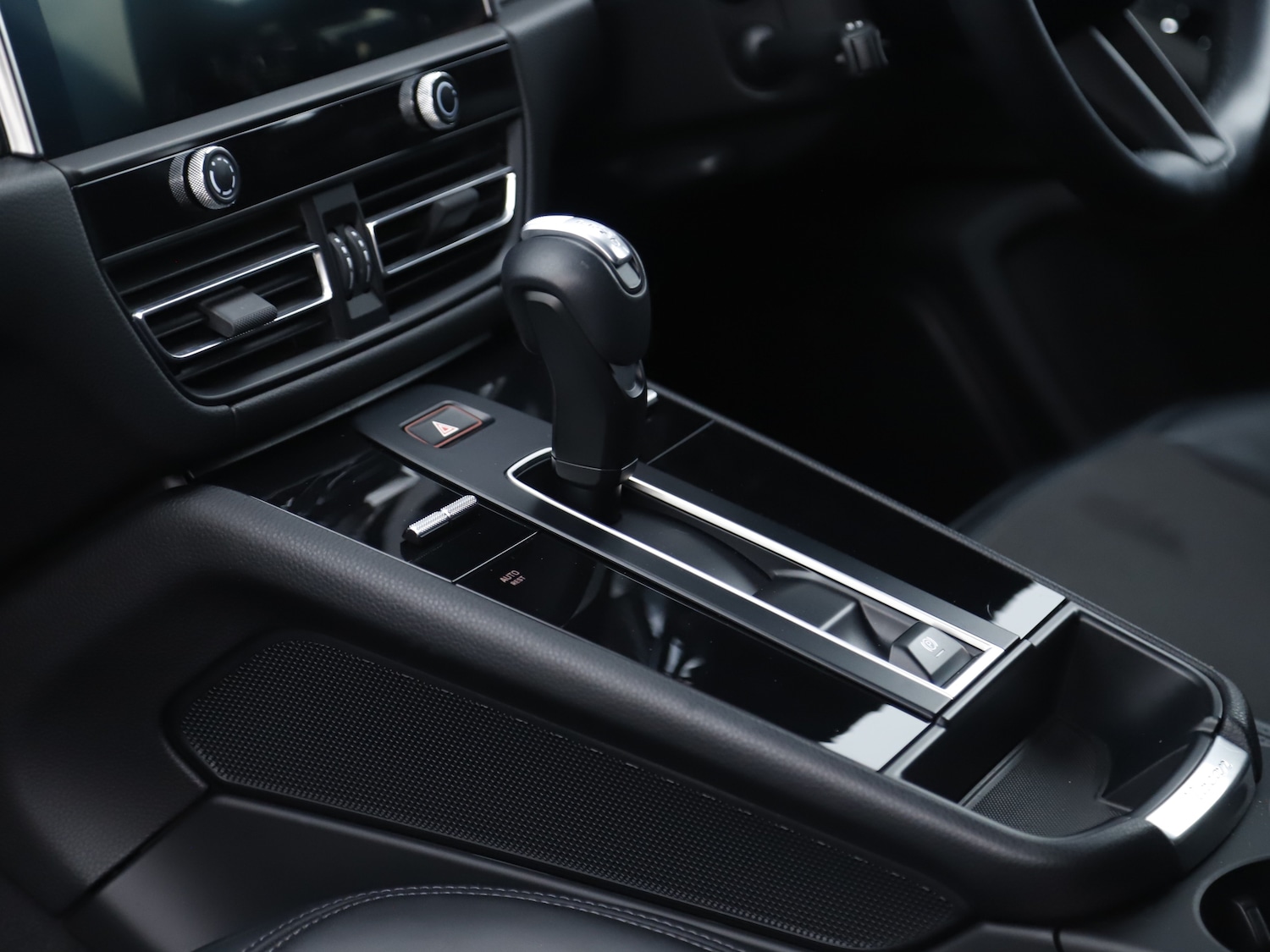 Used Porsche Macan 2023 for sale - 77408833: Photo 36