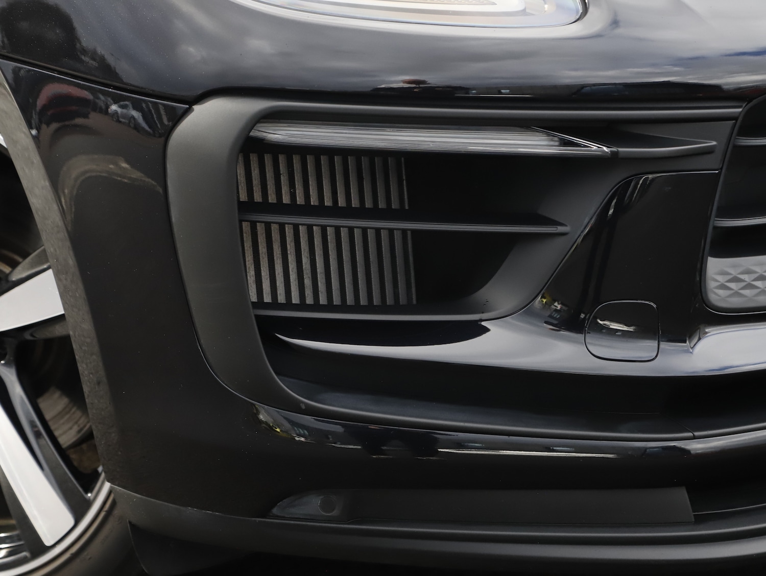 Used Porsche Macan 2024 for sale - 77836187: Photo 12