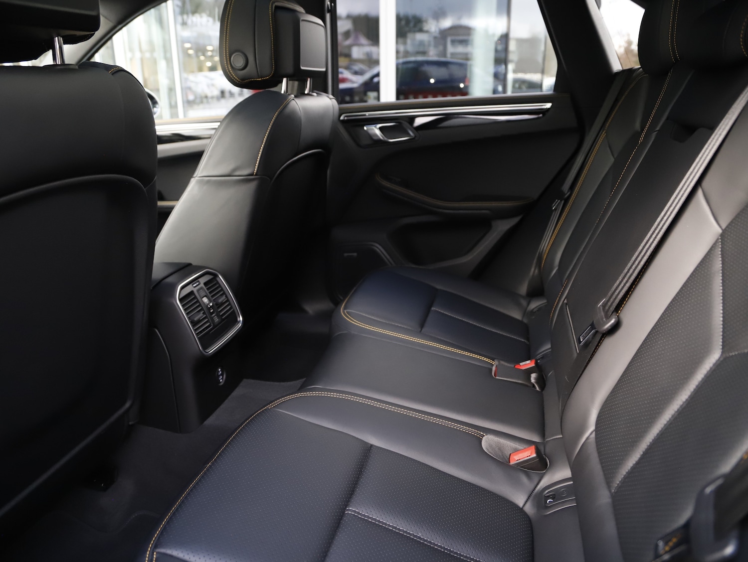 Used Porsche Macan 2024 for sale - 77836187: Photo 19