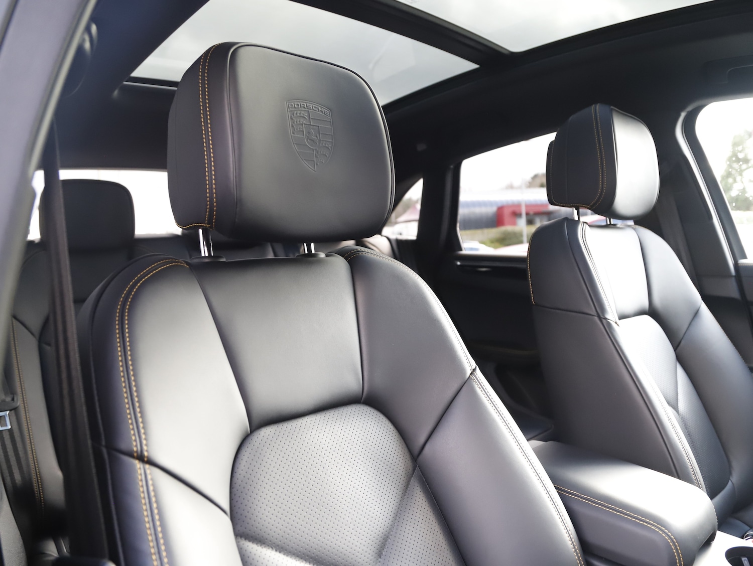 Used Porsche Macan 2024 for sale - 77836187: Photo 24