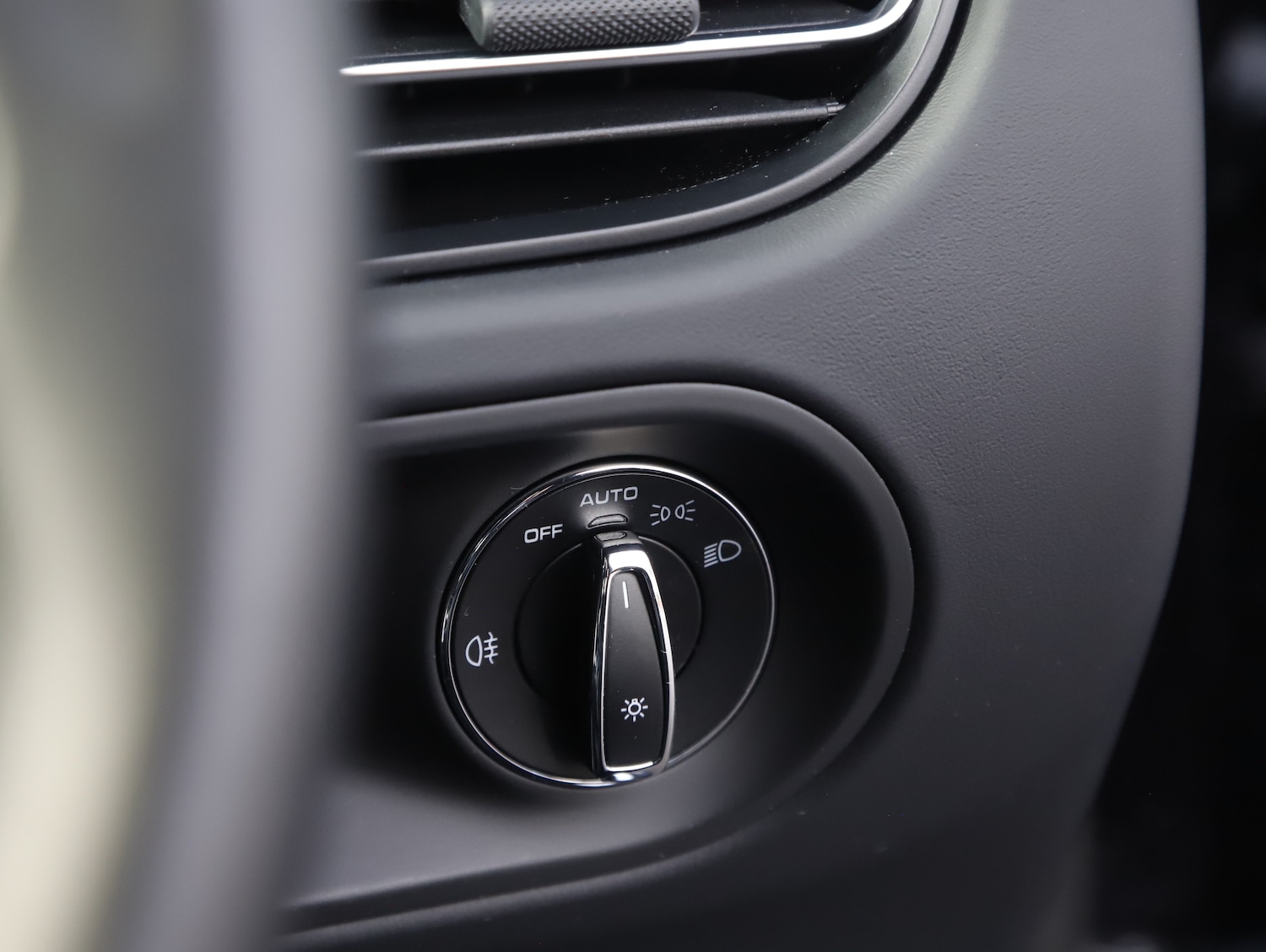 Used Porsche Macan 2024 for sale - 77836187: Photo 32