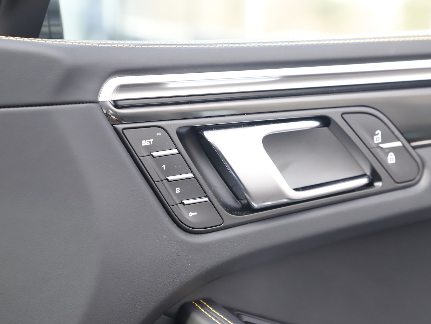 Used Porsche Macan 2024 for sale - 77836187: Photo 34