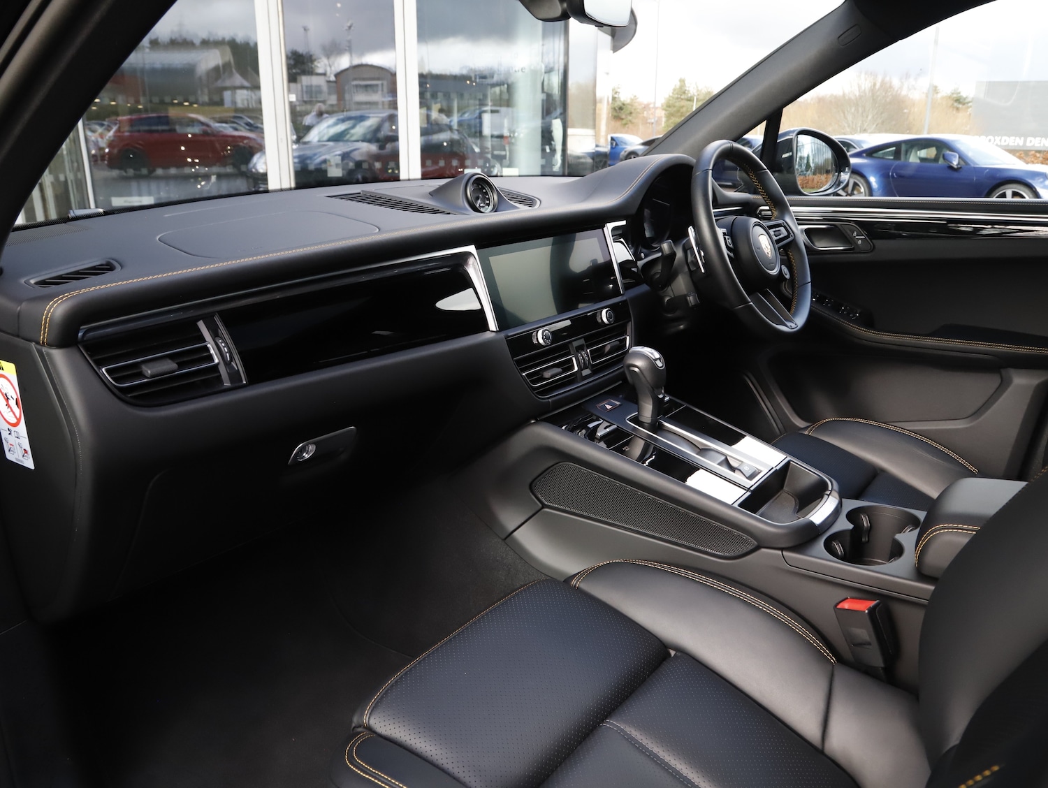 Used Porsche Macan 2024 for sale - 77836187: Photo 4